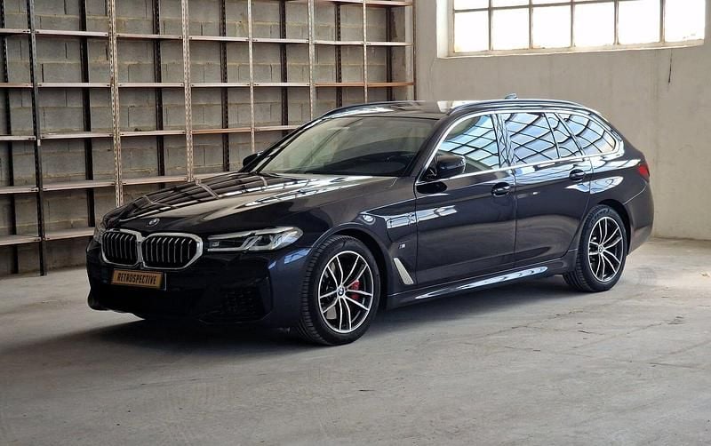 Azul Usado 2021 BMW 520 Carrinha | € 39.900 - Imagem 1/4