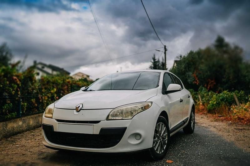 Usado 2010 Renault Mégane III Sedan | € 5.000 (Bom preço) - Imagem 1/4