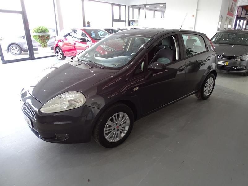 Usado Fiat Grande Punto Active 75 HP (55 kW) 2009 Cinzento Citadino