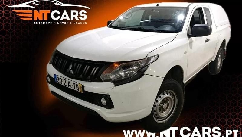 Branco Usado 2019 Mitsubishi L200 Invite Pickup | € 16.900 - Imagem 1/4