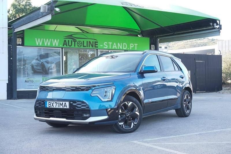 Azul Usado 2024 Kia e-Niro SUV | € 32.000 (Preço justo) - Imagem 1/4