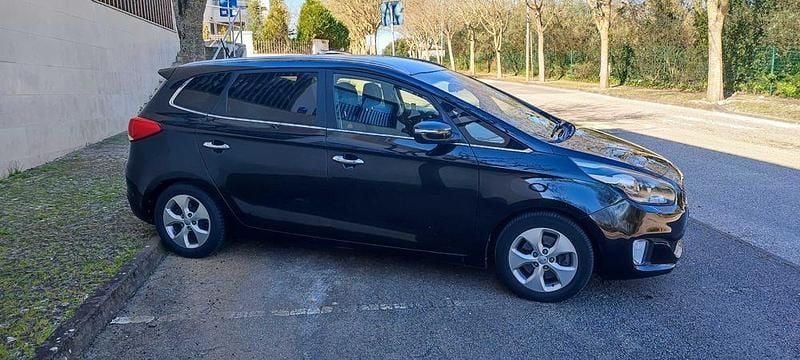 Usado Kia Carens 136 HP (100 kW) 2014 Monovolume