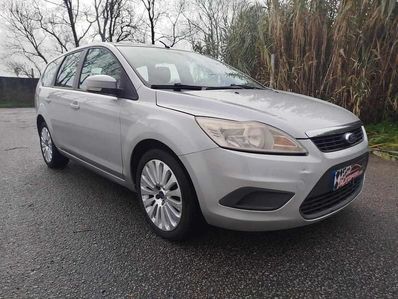 Usado Ford Focus Titanium 109 HP (80 kW) 2009 Cinza