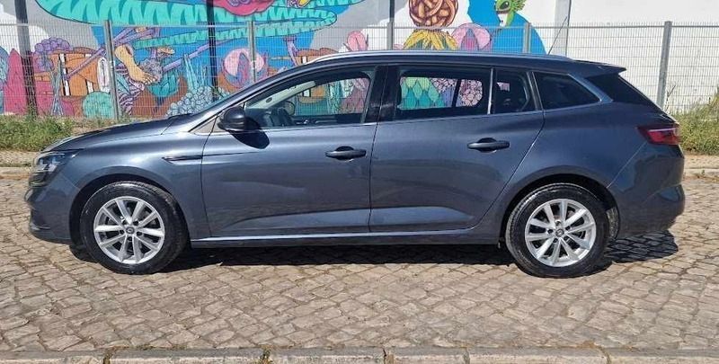 Usado Renault Mégane GrandTour 110 HP (80 kW) 2018 Cinzento Carrinha