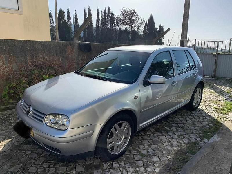Cinzento Usado 2001 VW Golf IV Citadino | € 2.650 (Preço justo) - Imagem 1/4