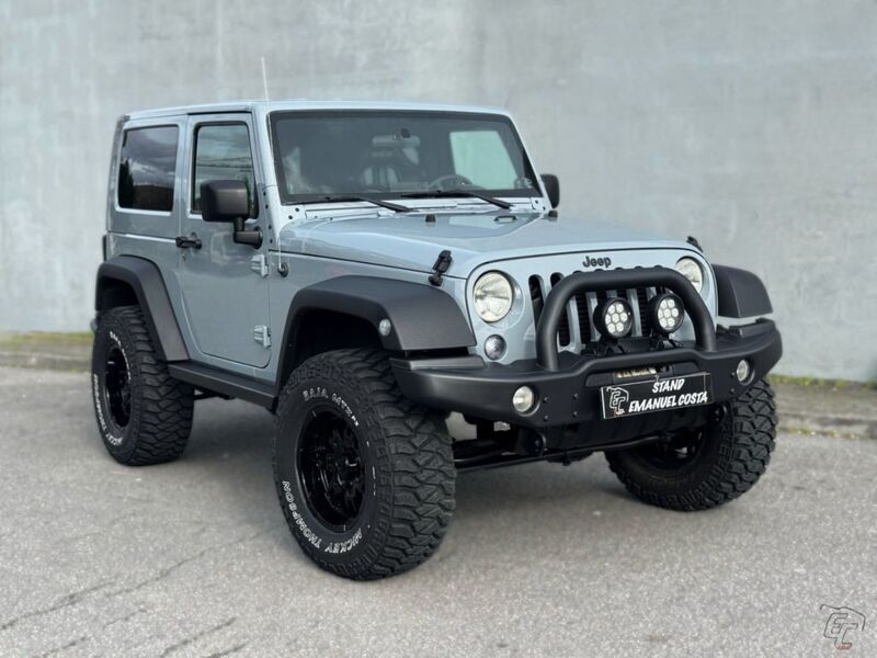 Usado Jeep Wrangler Sport 177 HP (130 kW) 2009 Cinzento SUV