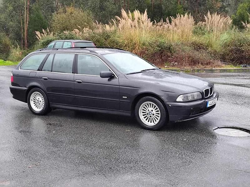 Usado BMW 530 184 HP (135 kW) 2000 Preto Carrinha
