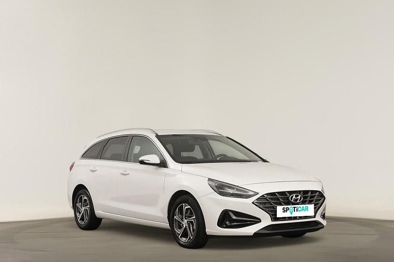 Branco Usado 2024 Hyundai i30 Style Carrinha | € 22.990 (Preço justo) - Imagem 1/4