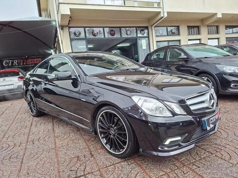 Usado Mercedes E250 Avantgarde 204 HP (150 kW) 2009 Preto Coupé