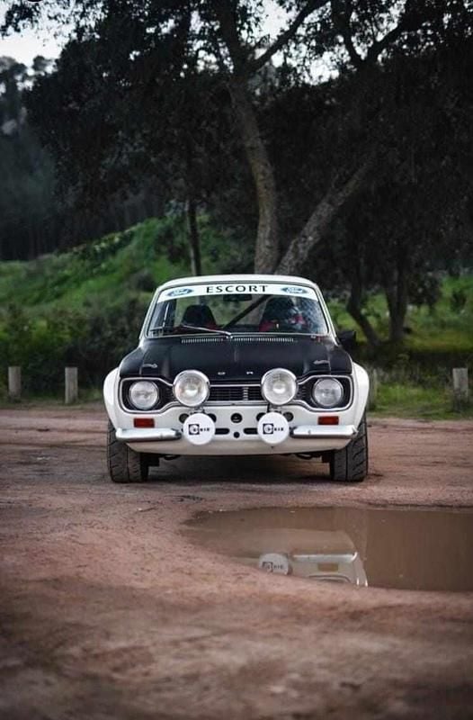 Branco Usado 1970 Ford Escort Sedan | € 42.500 - Imagem 1/3
