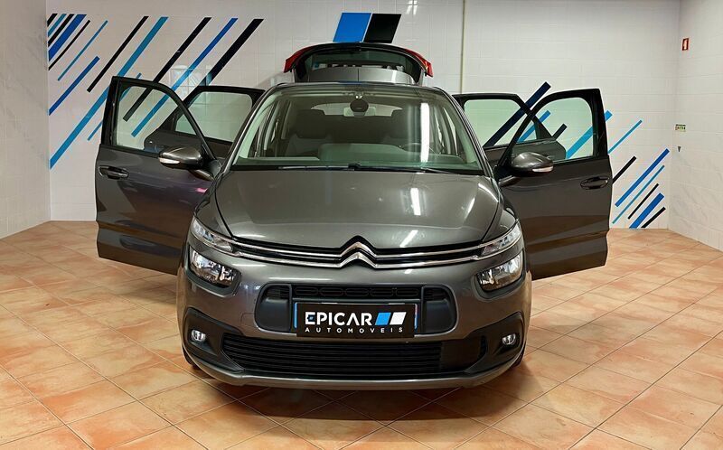 Usado Citroën C4 Feel 130 HP (95 kW) 2019 Cinza Monovolume