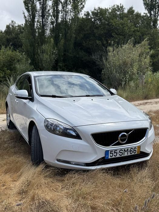 Usado 2017 Volvo V40 Carrinha | € 8.900 (Super Preço) - Imagem 1/4