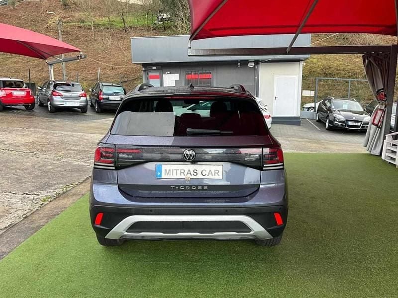 Usado VW T-Cross 95 HP (69 kW) 2024 Cinzento SUV