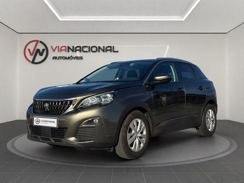 Usado Peugeot 3008 Active 130 HP (95 kW) 2018 Verde SUV