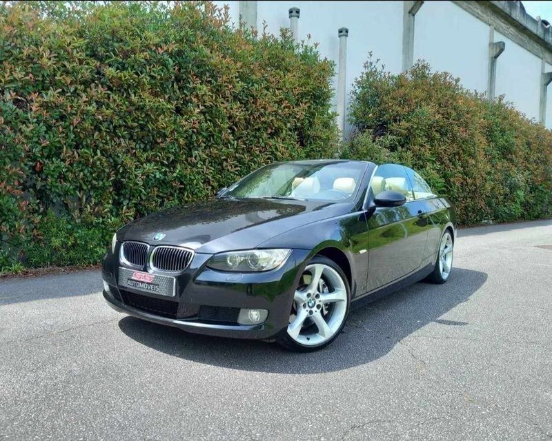 Preto Usado 2007 BMW 330 Coupé | € 19.000 - Imagem 1/4