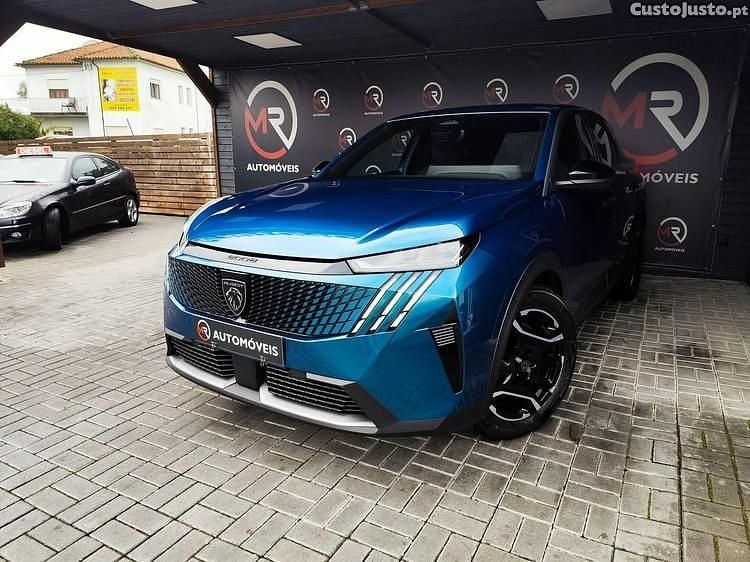 Azul Usado 2024 Peugeot e-3008 Allure SUV | € 36.900 (Bom preço) - Imagem 1/1