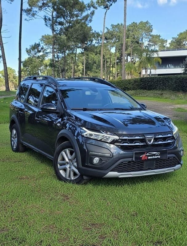 Usado Dacia Jogger Comfort 110 HP (80 kW) 2022 Cinza Monovolume