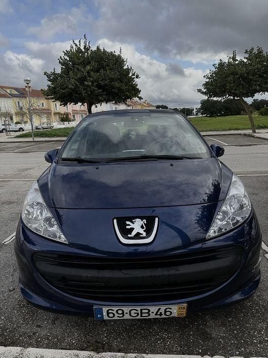 Usado 2008 Peugeot 207 Sedan | € 2.500 (Bom preço) - Imagem 1/4