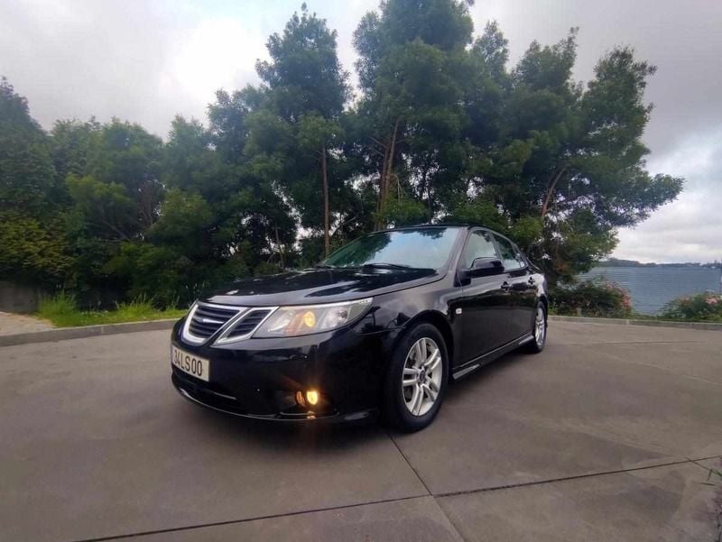 Preto Usado 2011 Saab 9-3 Sedan | € 7.500 - Imagem 1/4