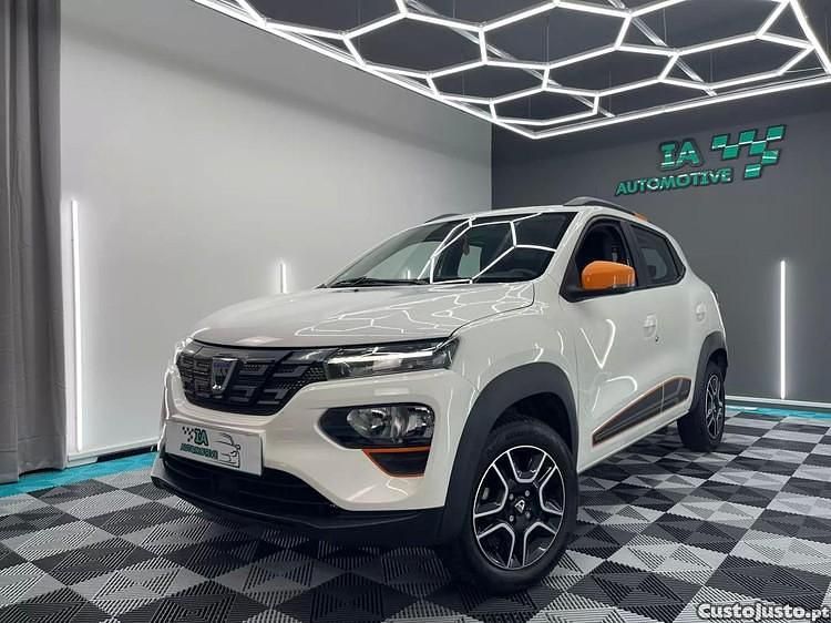 Branco Usado 2022 Dacia Spring Comfort Plus Citadino | € 10.750 (Preço elevado) - Imagem 1/1