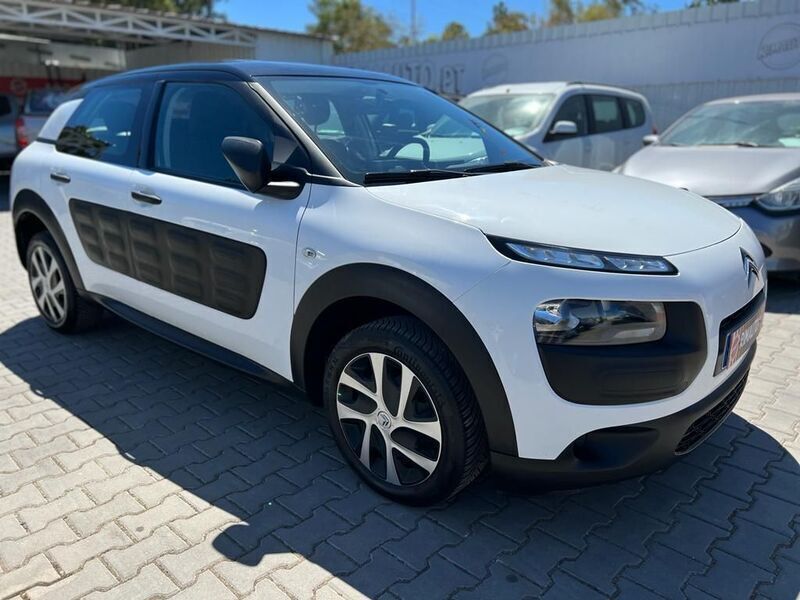 Usado Citroën C4 Live 82 HP (60 kW) 2016 Branco SUV