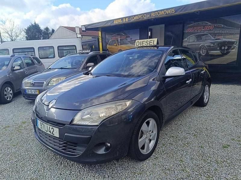 Usado Renault Mégane III 90 HP (66 kW) 2009 Cinza