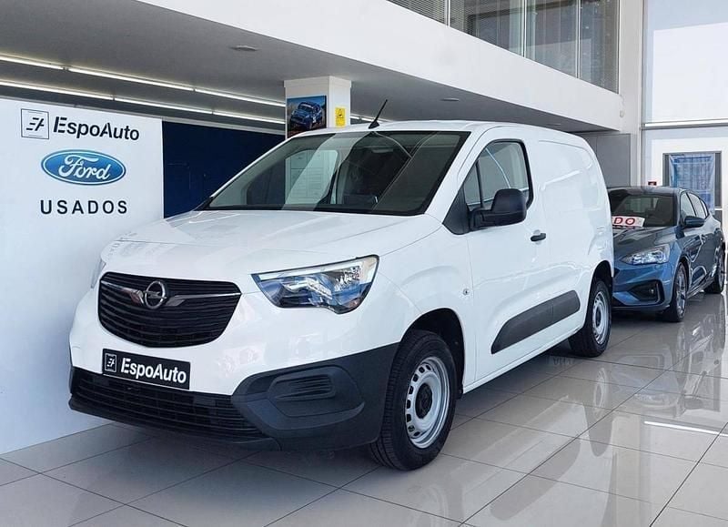 Branco Usado 2021 Opel Combo Monovolume | € 13.490 (Bom preço) - Imagem 1/4