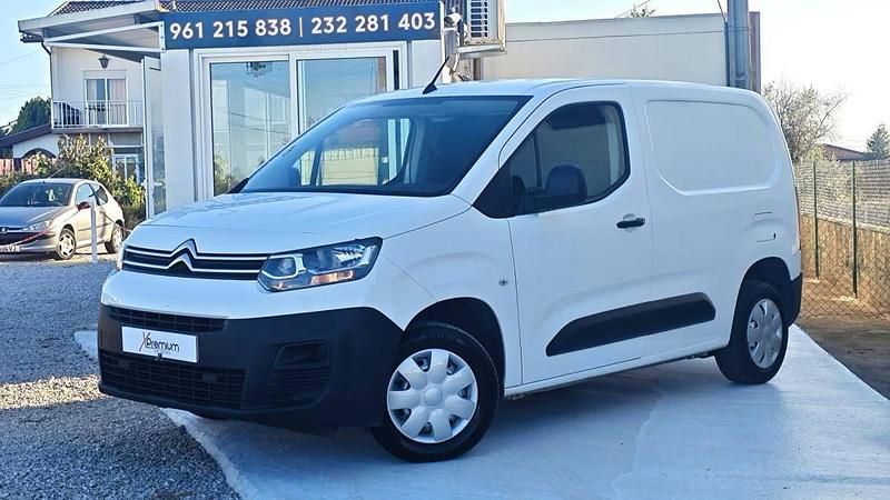 Usado Citroën Berlingo 102 HP (75 kW) 2021 Branco Monovolume