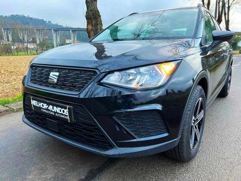 Usado Seat Arona Reference 95 HP (69 kW) 2022 Preto SUV