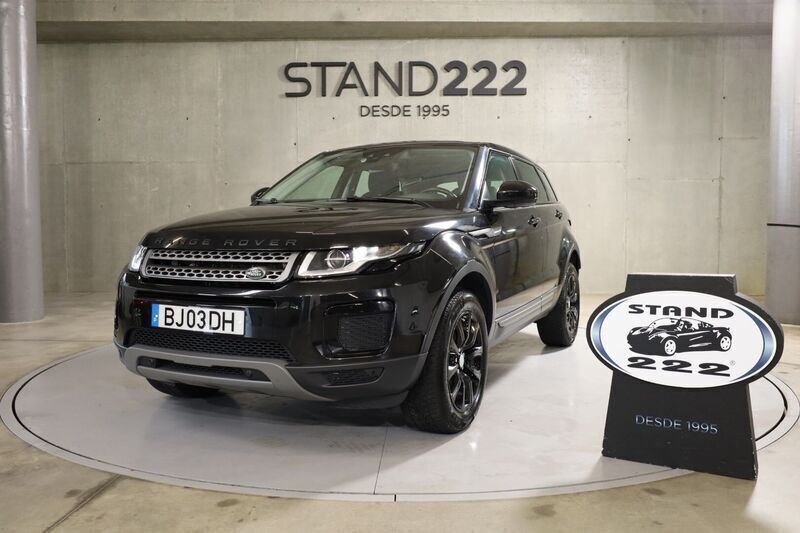 Preto Usado 2018 Land Rover Range Rover SE SUV | € 24.350 - Imagem 1/4