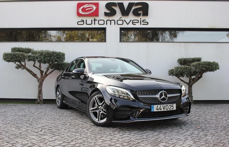 Usado Mercedes C220 AMG line 194 HP (142 kW) 2018 Preto Sedan