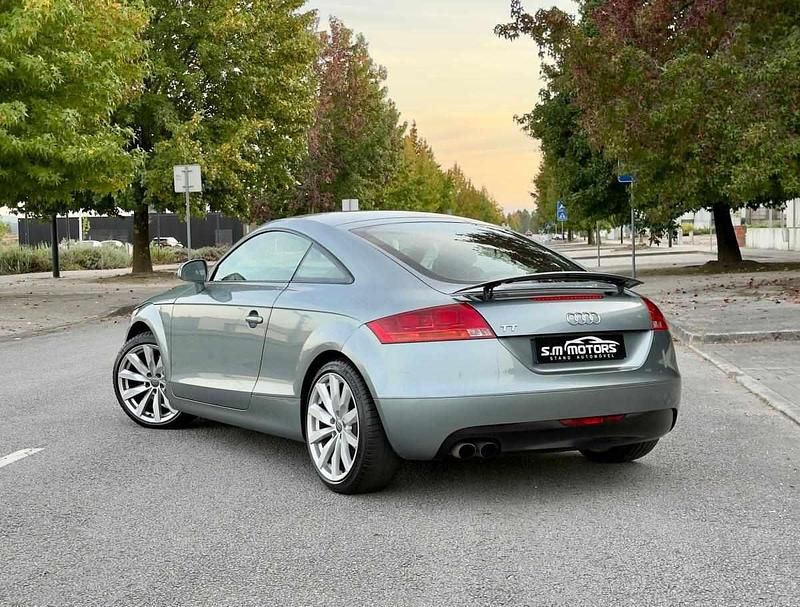 Usado Audi TT 200 HP (147 kW) 2007 Cinzento Coupé