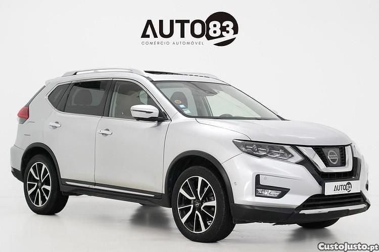 Cinza Usado 2018 Nissan X-Trail Tekna SUV | € 23.990 (Preço justo) - Imagem 1/1