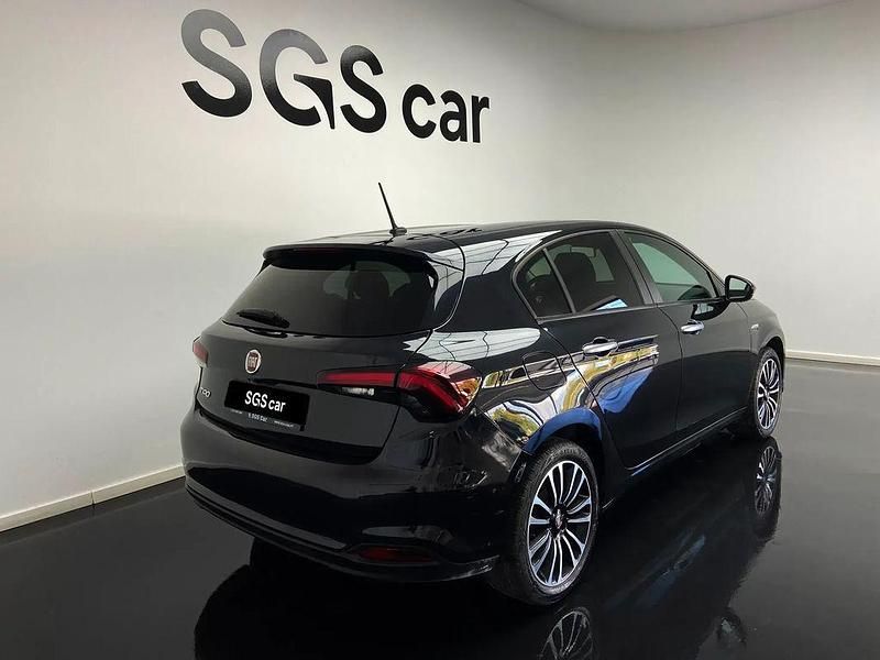 Usado Fiat Tipo City Life 101 HP (74 kW) 2022 Preto Sedan