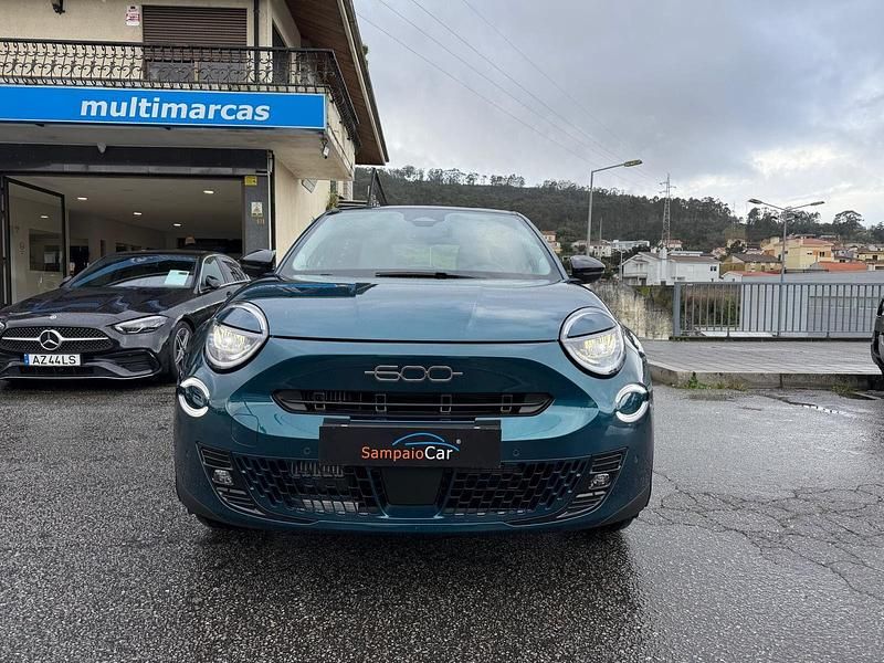Novo Fiat 600 Icon 110 HP (80 kW) 2026 Verde SUV