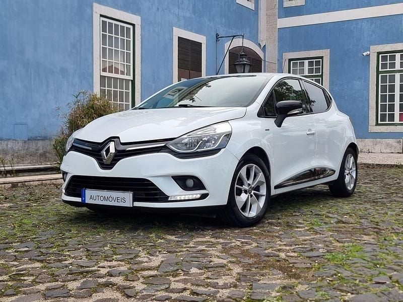 Branco Usado 2016 Renault Clio IV LIMITED | € 8.995 (Preço justo) - Imagem 1/4