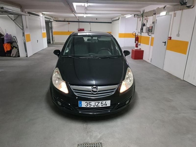 Usado 2010 Opel Corsa Enjoy Sedan | € 5.500 (Preço justo) - Imagem 1/4