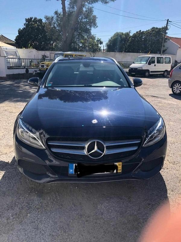 Azul Usado 2016 Mercedes C180 Carrinha | € 20.000 (Preço justo) - Imagem 1/4