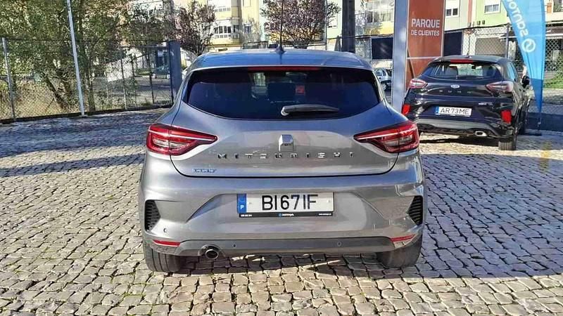 Usado Mitsubishi Colt Invite 91 HP (66 kW) 2024 Cinza Citadino