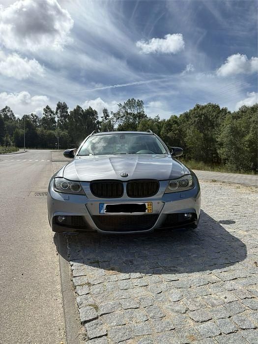 Usado 2009 BMW 320 Sedan | € 8.850 (Preço justo) - Imagem 1/4