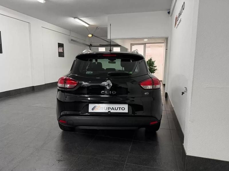 Usado Renault Clio GrandTour LIMITED 90 HP (66 kW) 2014 Preto Carrinha