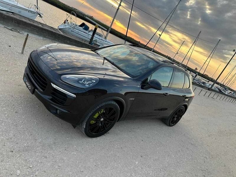 Preto Usado 2014 Porsche Cayenne SUV | € 34.900 (Super Preço) - Imagem 1/4