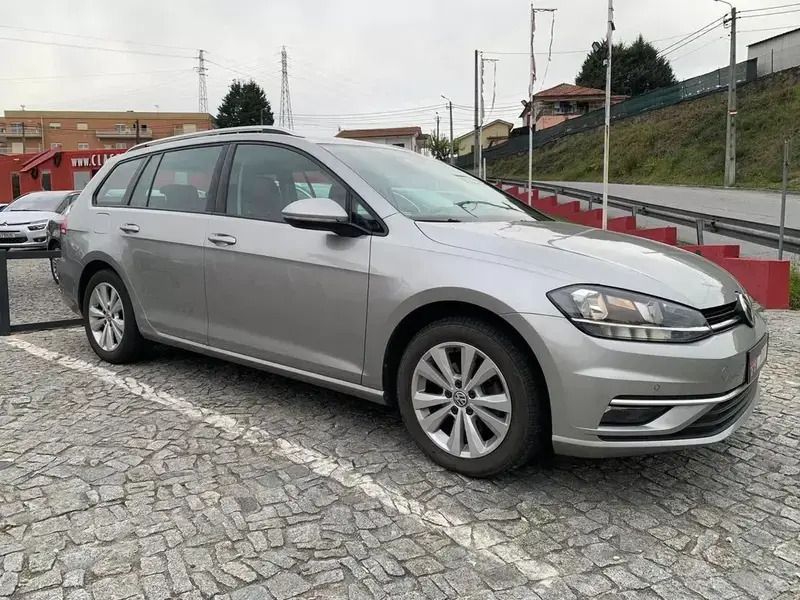 Usado VW Golf VII 115 HP (84 kW) 2019 Cinzento Carrinha