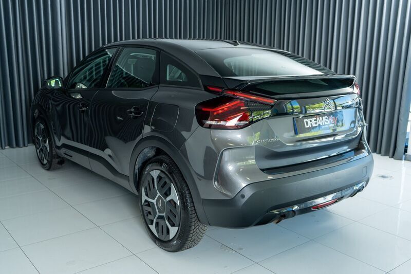 Usado Citroën C4 PureTech 130 HP (95 kW) 2021 Cinzento