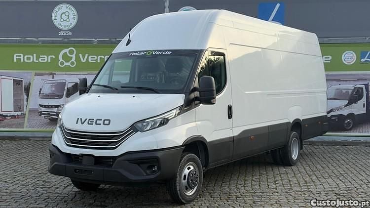 Usado Iveco Daily 180 HP (132 kW) 2025 Branco