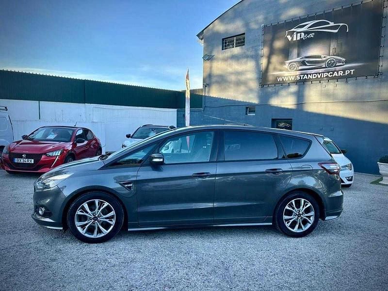 Usado Ford S-MAX ST-Line 150 HP (110 kW) 2017 Cinza Monovolume
