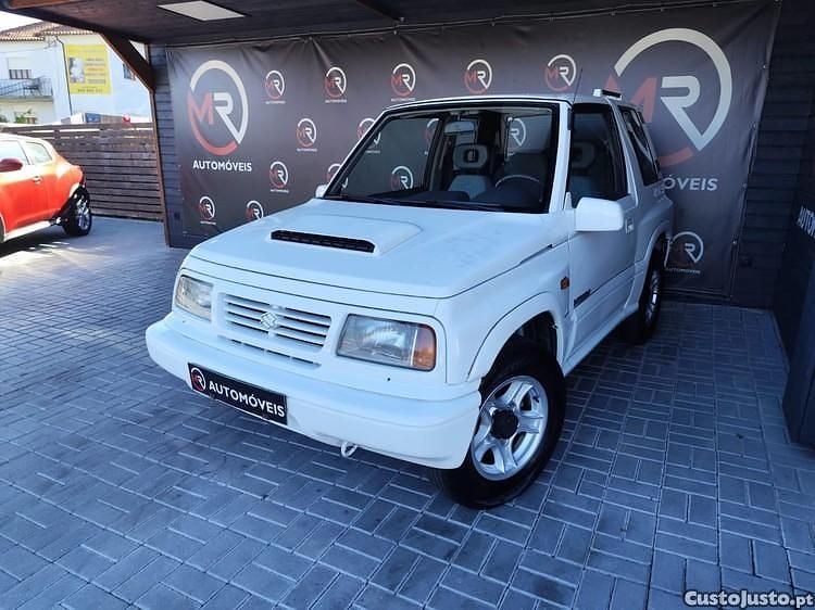 Branco Usado 1999 Suzuki Vitara SUV | € 6.900 - Imagem 1/1