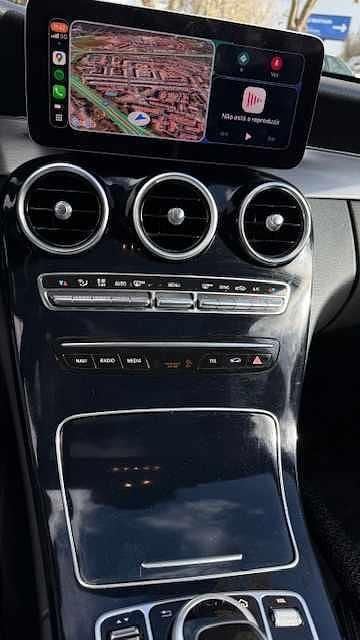 Usado Mercedes C220 194 HP (142 kW) 2018 Preto Carrinha