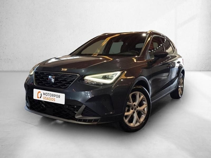 Cinzento Usado 2024 Seat Arona SUV | € 19.200 (Preço justo) - Imagem 1/4