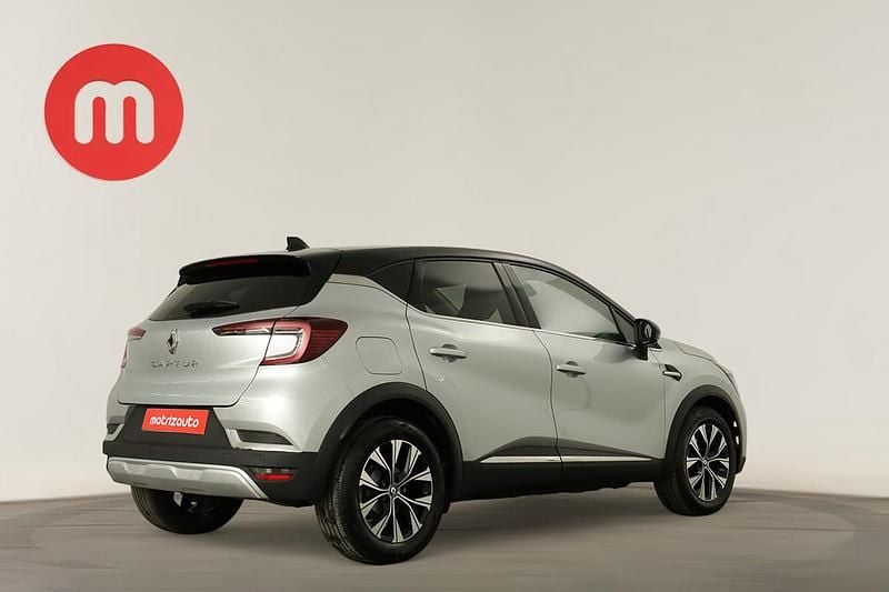 Usado Renault Captur Techno 100 HP (73 kW) 2024 Cinzento SUV